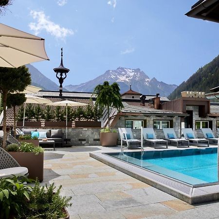 Hotel Neue Post Mayrhofen Exterior foto